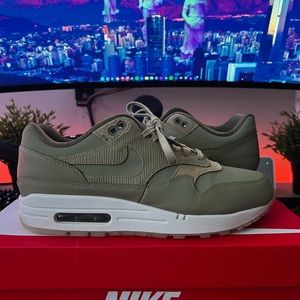 Air Max 1 Olive